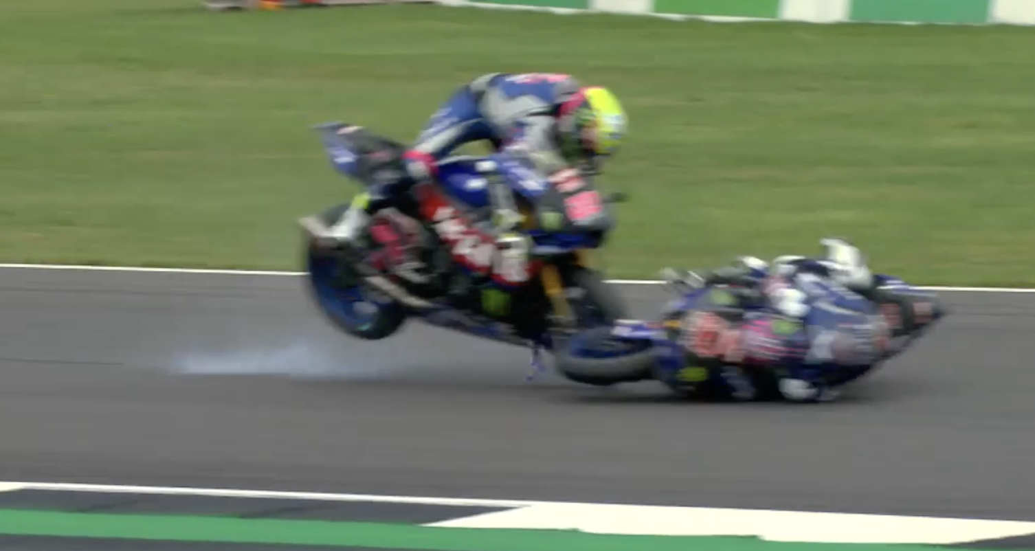BSB Silverstone Race 1 Results | Irwin wins, shock O’Halloran, Mackenzie crash